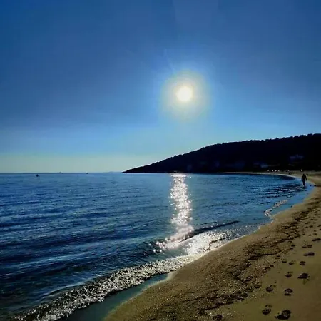 Tom's House 別荘 ネア・カルヴァリ