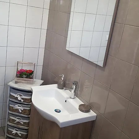 Tom's House Feriehus Nea Karvali